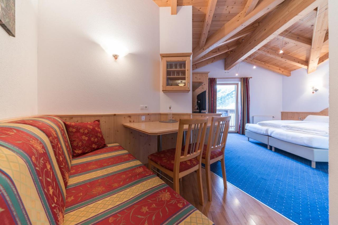 Das Hochegg - Apartments Obergurgl Eksteriør billede
