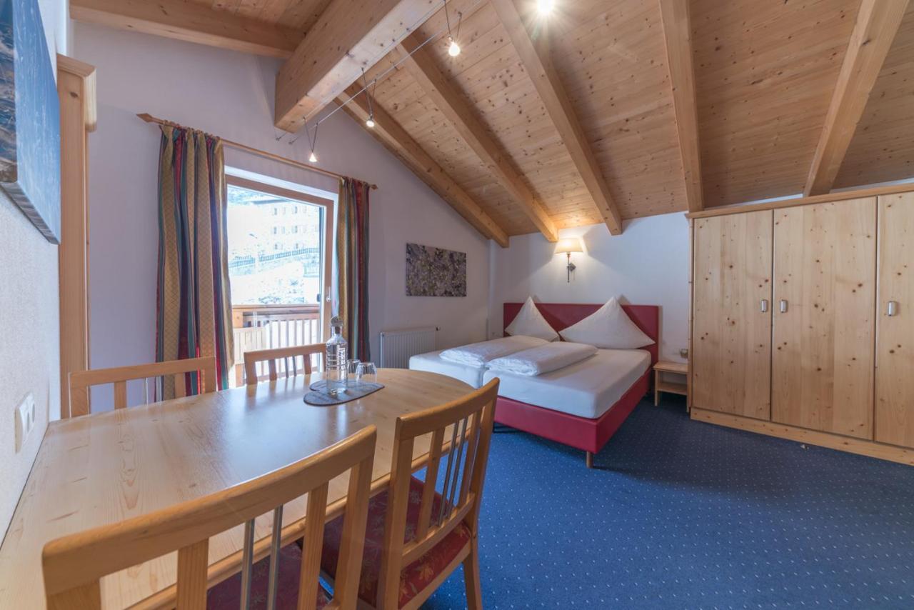 Das Hochegg - Apartments Obergurgl Eksteriør billede